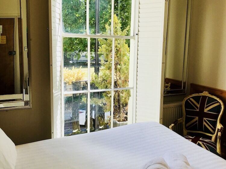 هتل The Excelsior