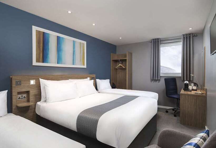 هتل Travelodge London Central Waterloo