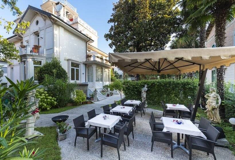 هتل Villa Delle Palme
