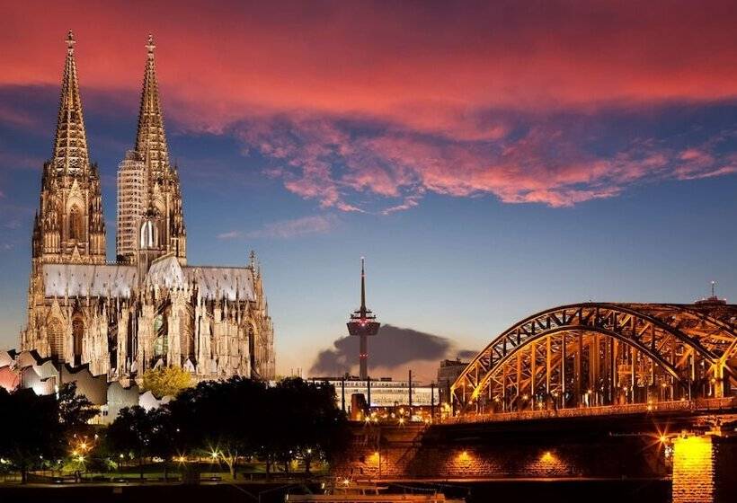 Art Otel Cologne, Powered By Radisson Hotels