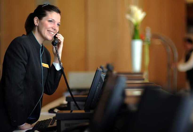 호텔 Crowne Plaza Yas Island, An Ihg