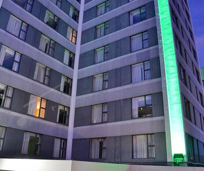 ホテル Cresta Grande Cape Town