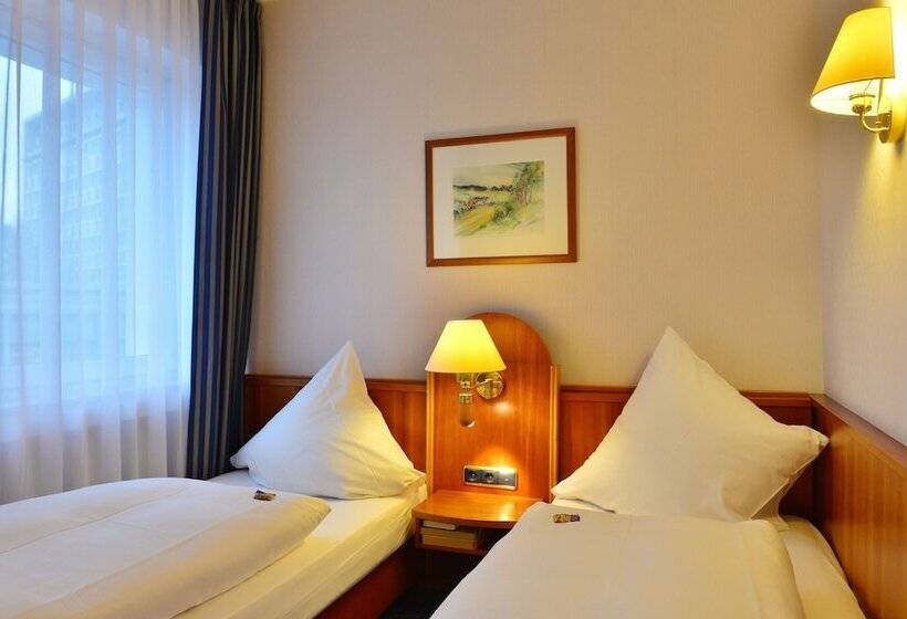 هتل Ilbertz Garni