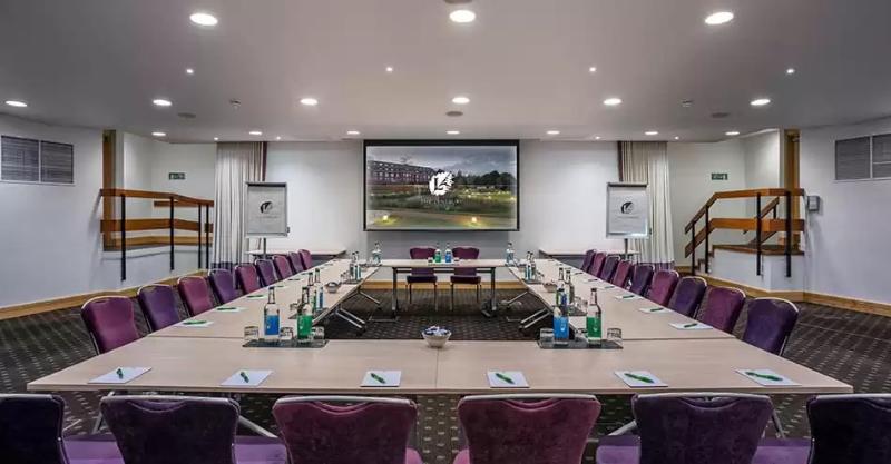 فندق The Lensbury Resort