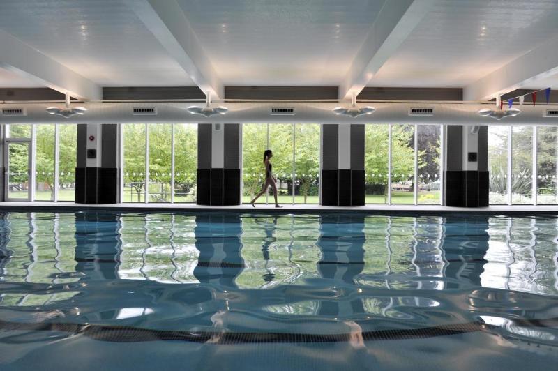 فندق The Lensbury Resort