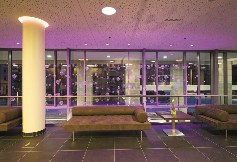 ホテル NH Collection Dresden Altmarkt