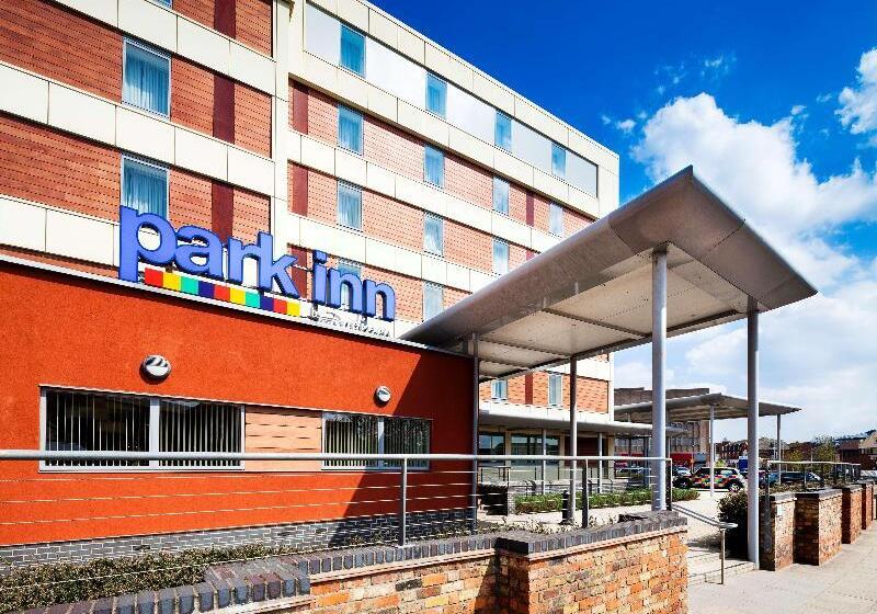 فندق Park Inn By Radisson Peterborough