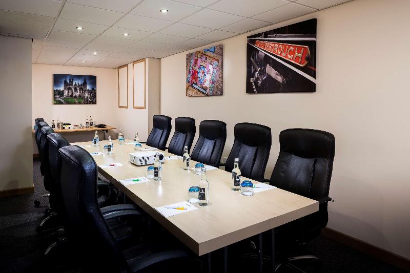 فندق Park Inn By Radisson Peterborough
