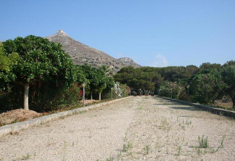 هتل Residence Punta Longa