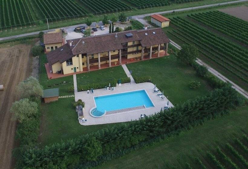 교외 호텔 Il Milione Country