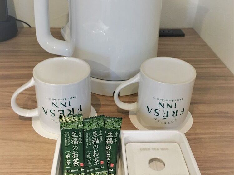 호텔 Sotetsu Fresa Inn Shimbashi Karasumoriguchi