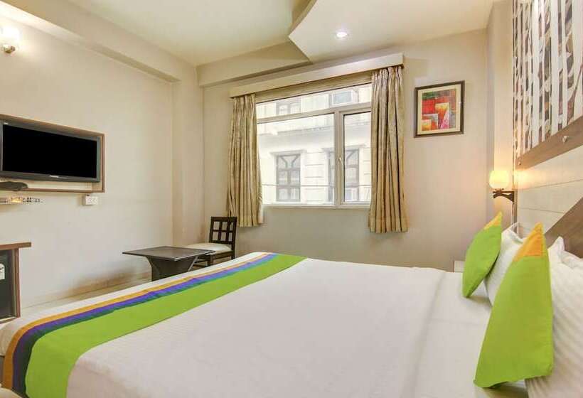 ホテル Treebo Rockwell Plaza