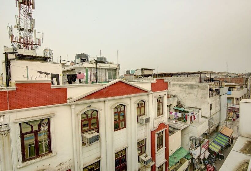 ホテル Treebo Rockwell Plaza