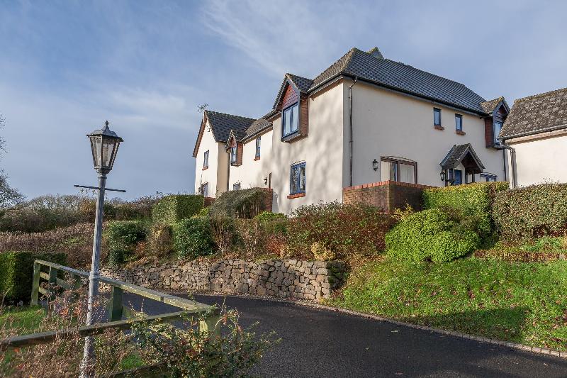 בית מלון כפרי Woodford Bridge Country Club