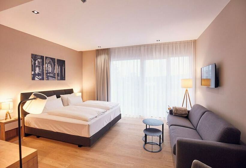 Seehotel Maria Laach