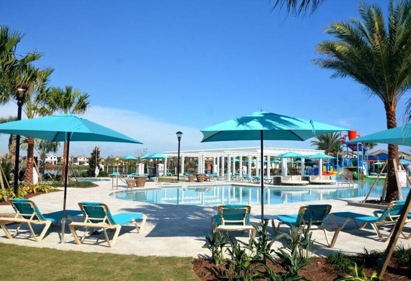 8 Bed Villa With Games, Pool & Spa