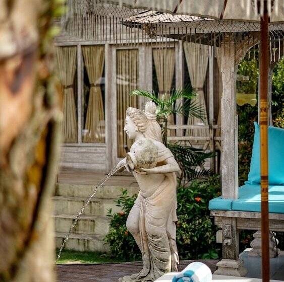 مبيت وإفطار Wana Shanti Villa