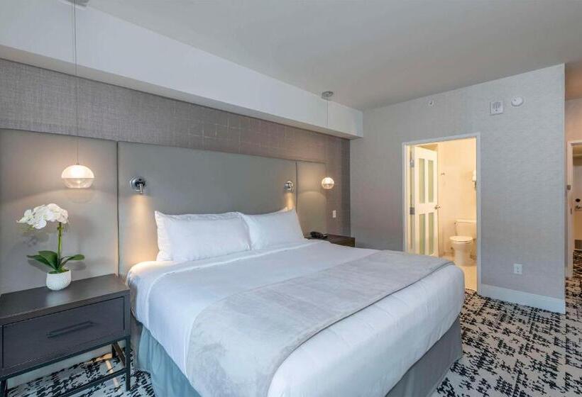 Cambria Hotel Copper Mountain