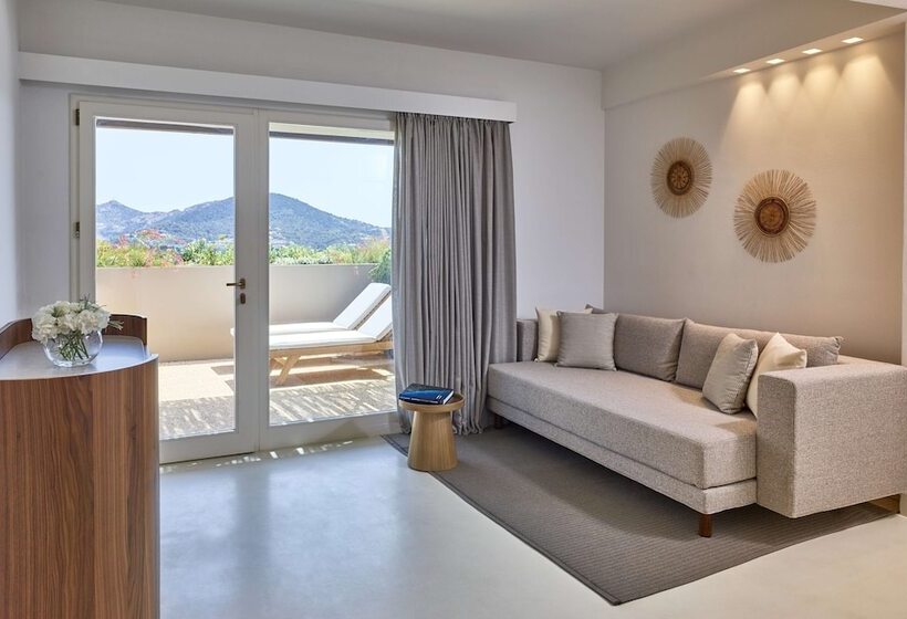 Отель Baia Di Chia Resort Sardinia, Curio Collection By Hilton