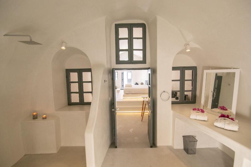 هتل Cilon Suites Santorini