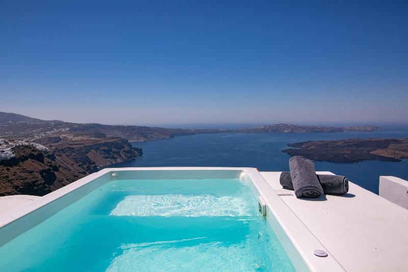هتل Cilon Suites Santorini