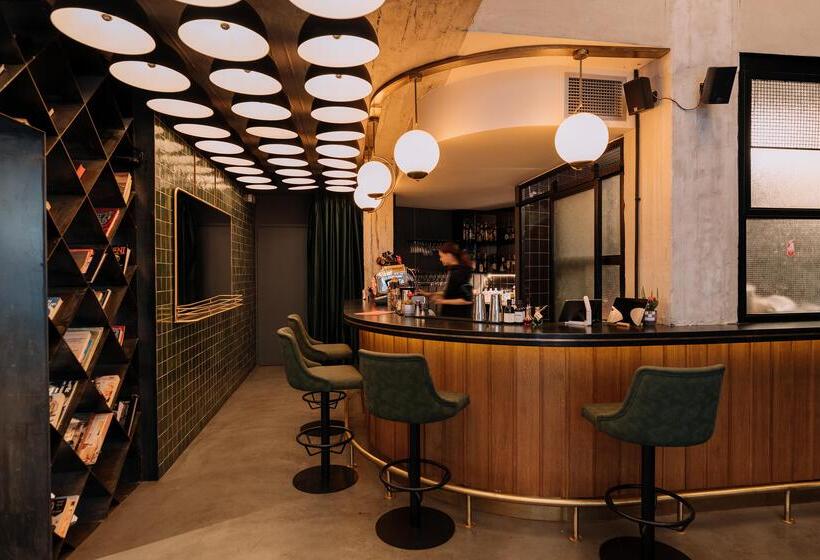 Dave Red Athens, A Member Of Brown Hotels