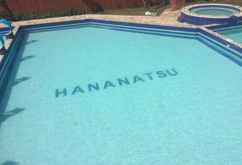 فندق Hana Natsu Resorts Beach &