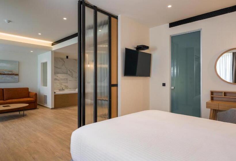 Hyperion City Hotel & Spa