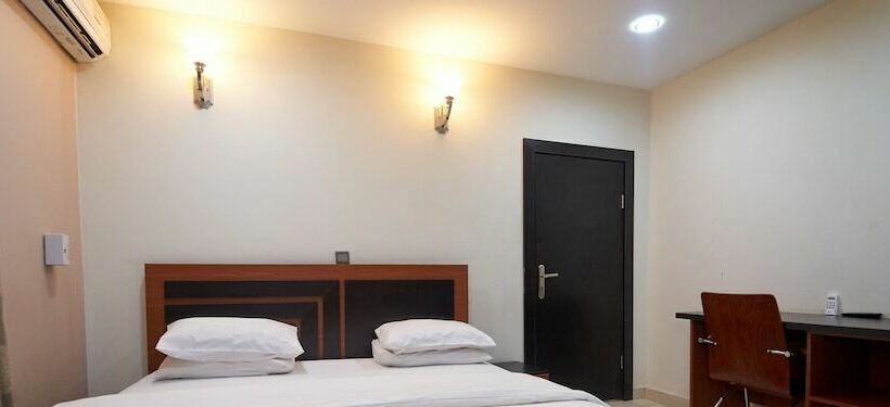 Hotel Kmc