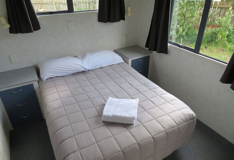 בית מלון כפרי Whanganui Seaside Holiday Park