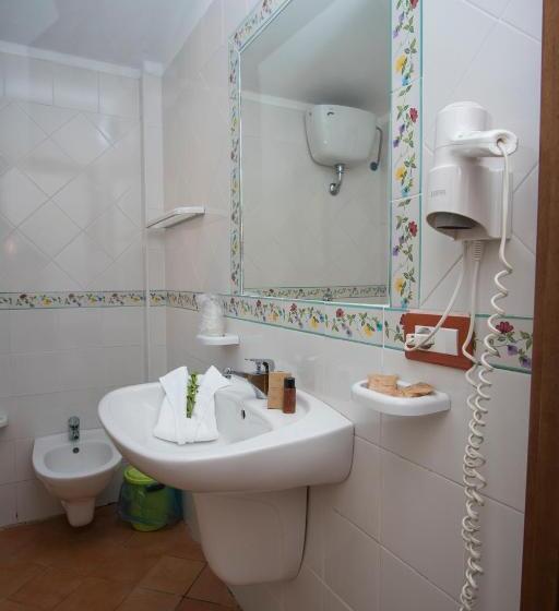 استراحتگاه Cilento Dreams Village