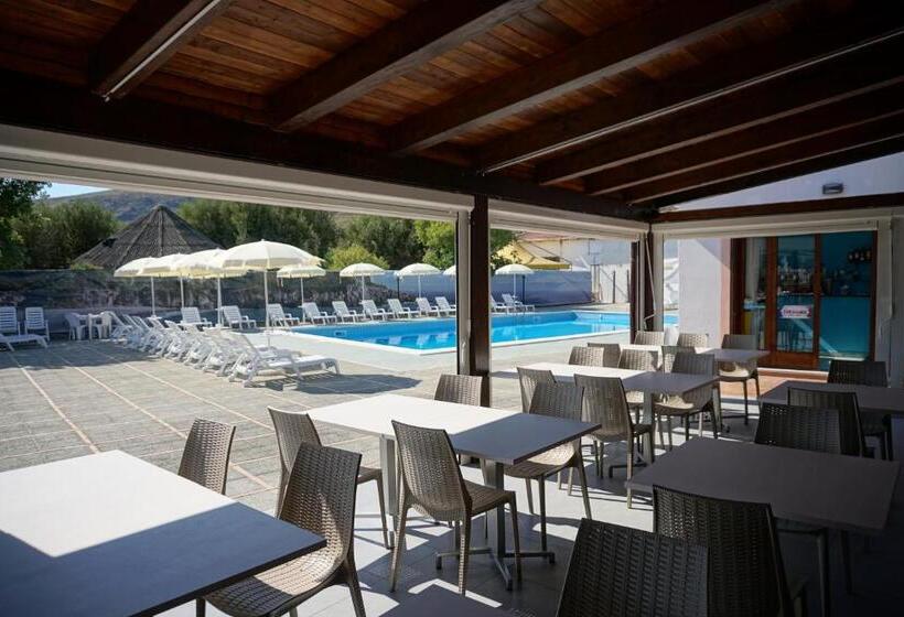 استراحتگاه Cilento Dreams Village
