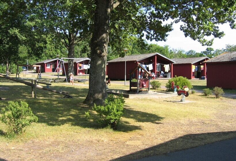فندق Lundegård Camping & Stugby