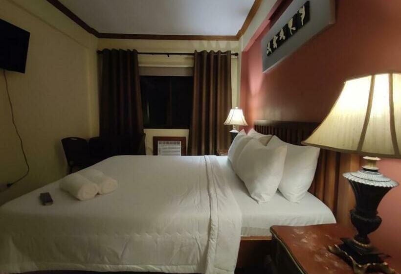 فندق Spring Plaza