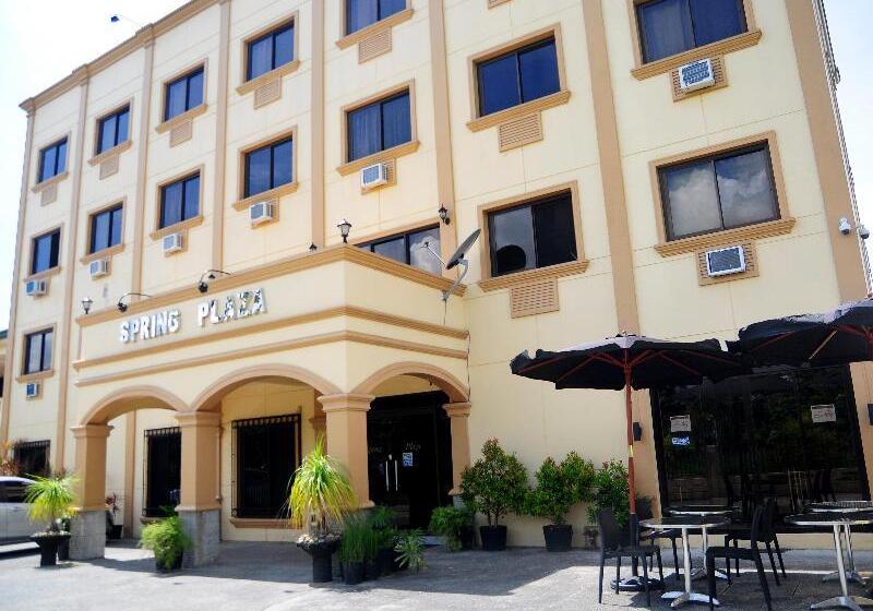 فندق Spring Plaza