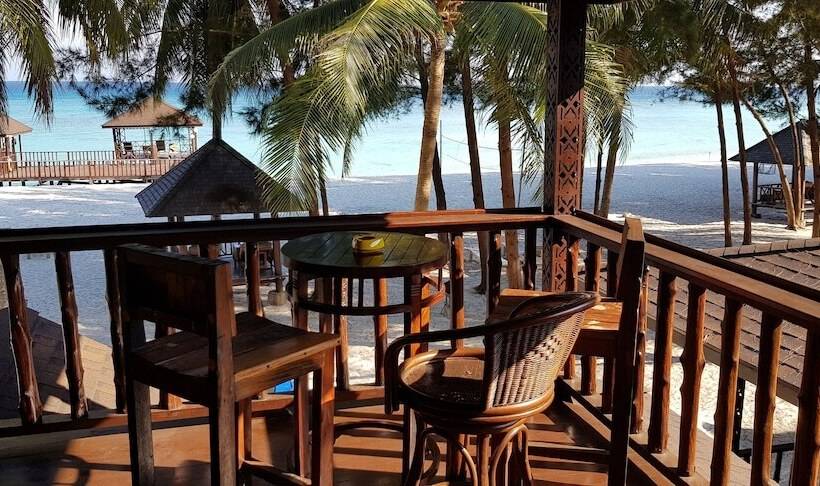 酒店 Sutera @ Mantanani Island Resort & Spa