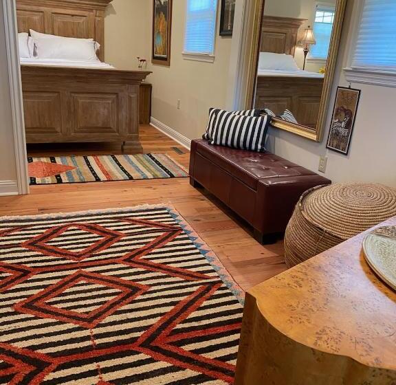 مبيت وإفطار The Birdnest Inn