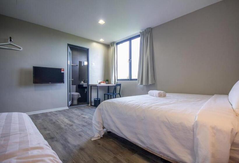 Chariton Hotel Alma