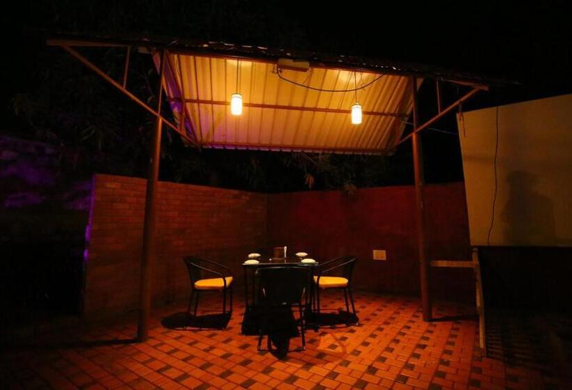 ホテル Dvg Socials Retreat