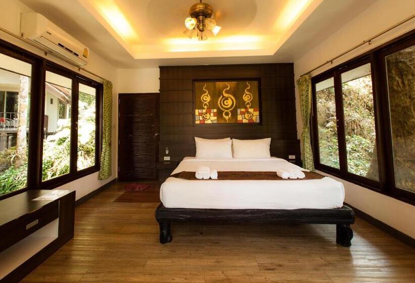 Отель Rock And Tree House Resort