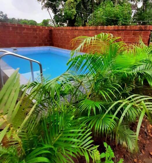 אתר נופש Swarg 5bhk Villa Alibaug