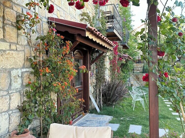 تختخواب و صبحانه Arıklı Han Kazdağları