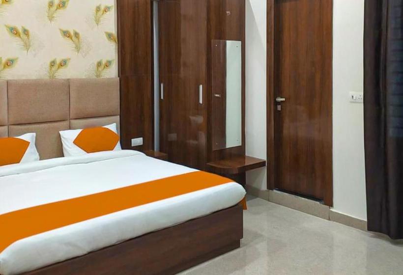 فندق Fab Mohan Palace