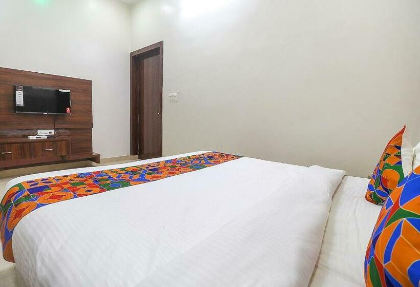 فندق Fab Mohan Palace