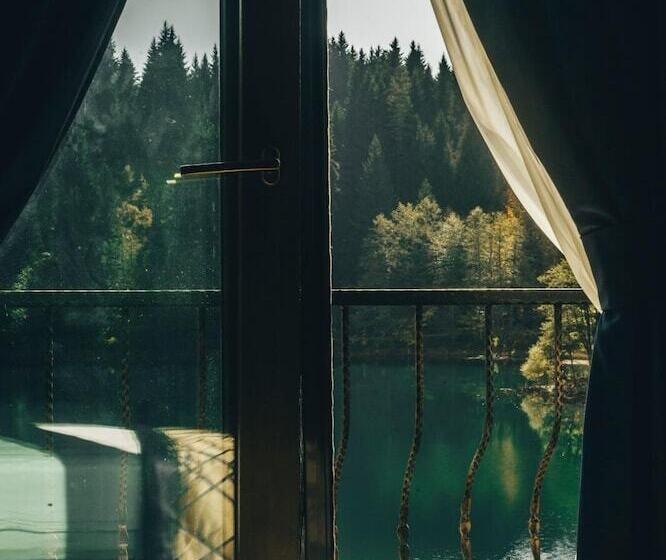 هتل Savsat Karagol