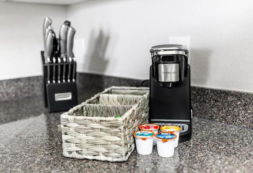 Kasa Wellington South Florida