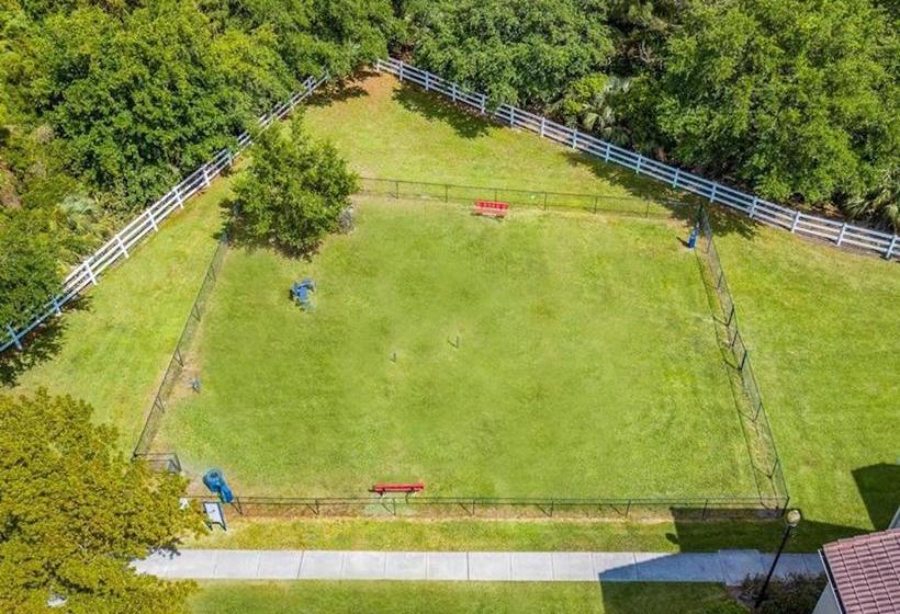 Kasa Wellington South Florida