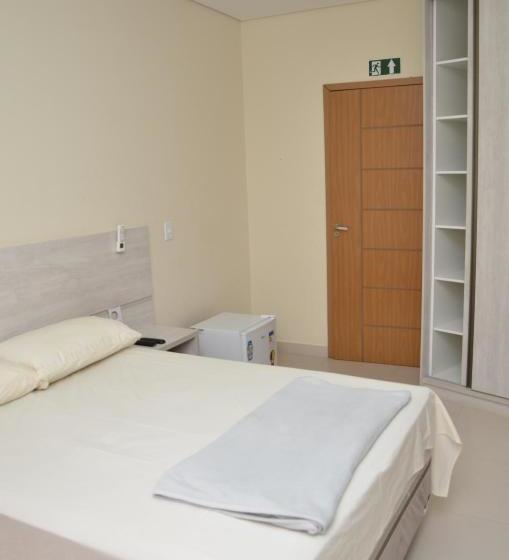 פנסיון Pousada Posto Carvalho