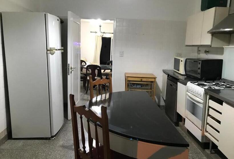 تختخواب و صبحانه Casa De Piedra  Céntrica