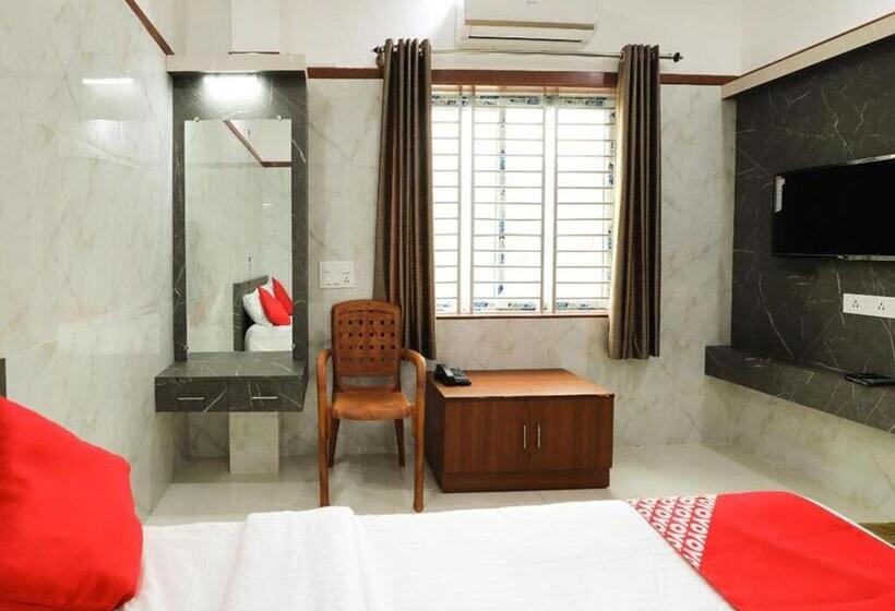 בית מלון כפרי Guru Comforts Belur